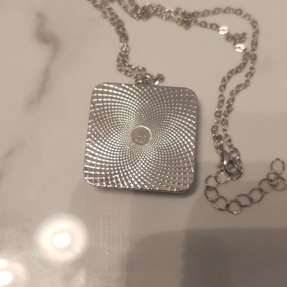 Necklace - Picture 3 of 3